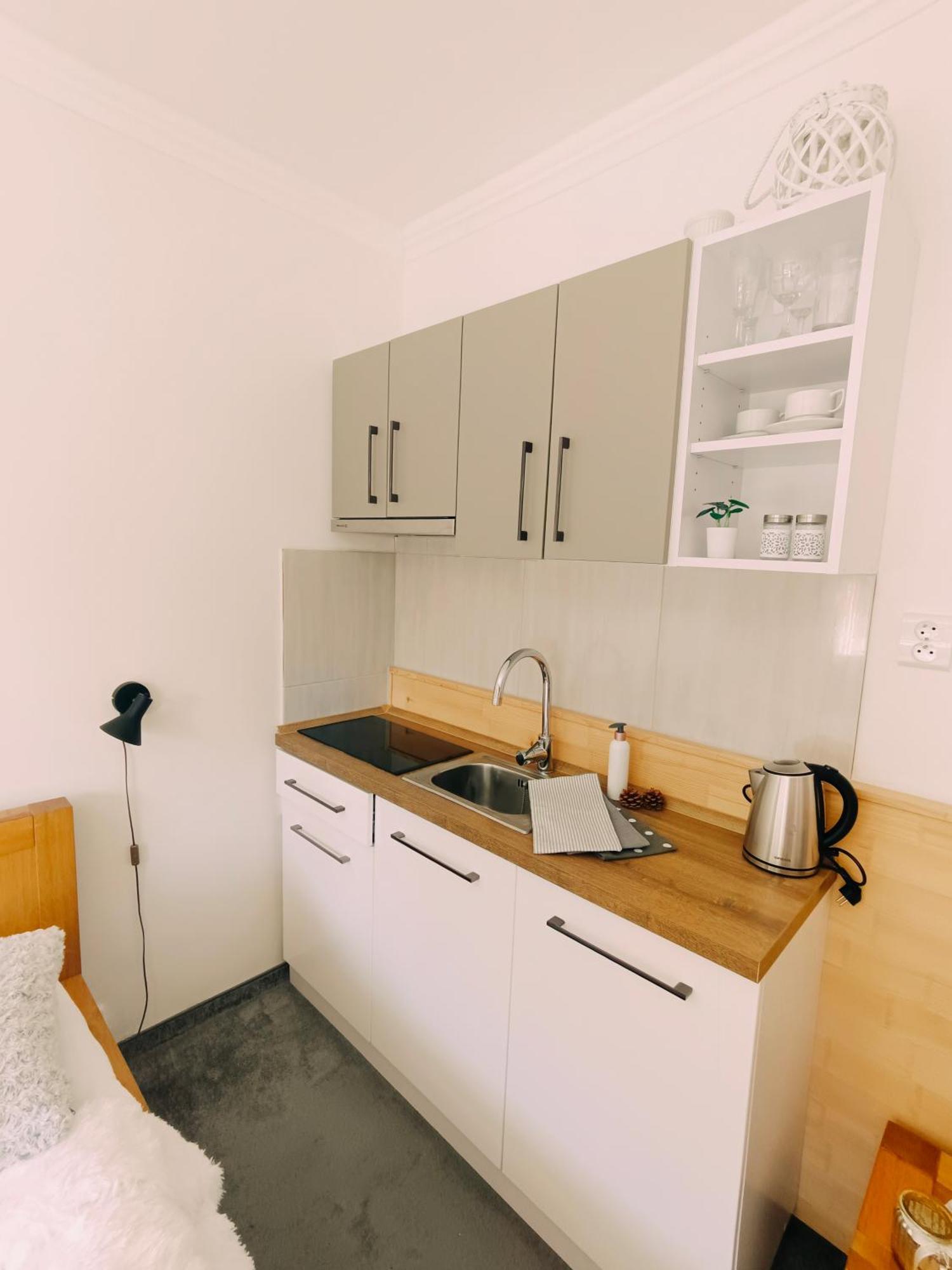 Studio Srncek - Tatranska Strba - Wellness, Bazen Extérieur photo